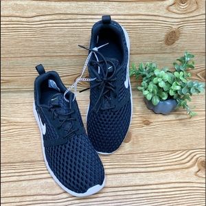 Nike Roshe One Flight Weight GS Fitness Shoes